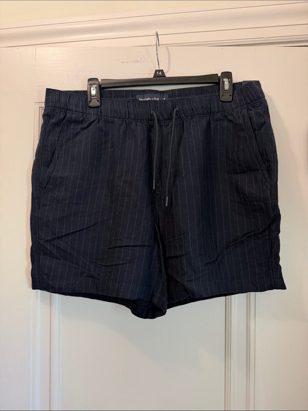 Abercrombie & Fitch Men’s Dark Navy Pinstripe Drawstring Shorts